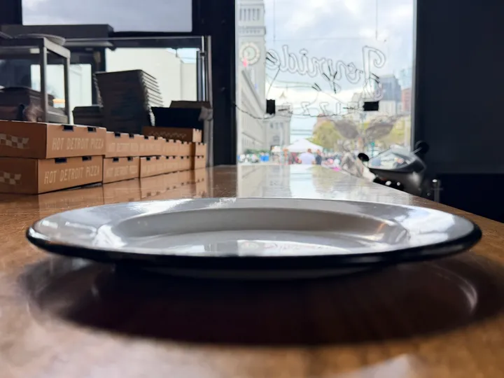 Plates & Bowls