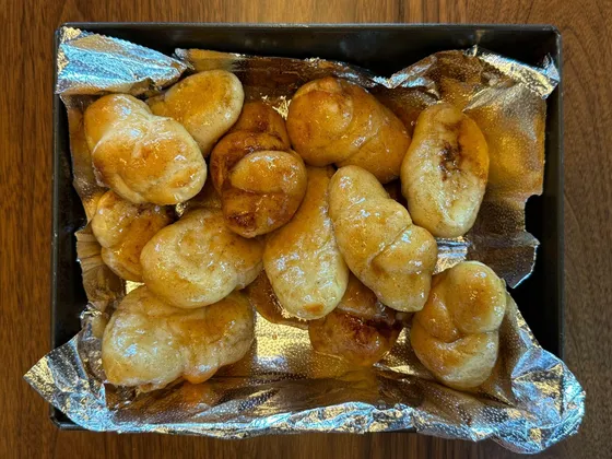 ARCHIVED: Cinnamon Knots