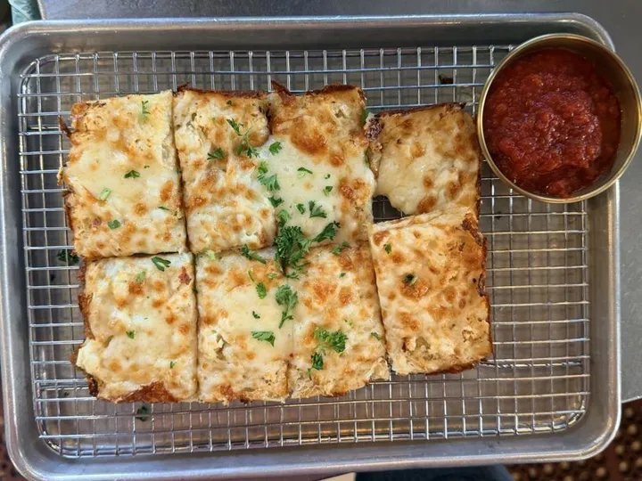 Garlic Cheese Bread
